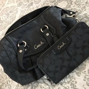 Coach purse and wallet